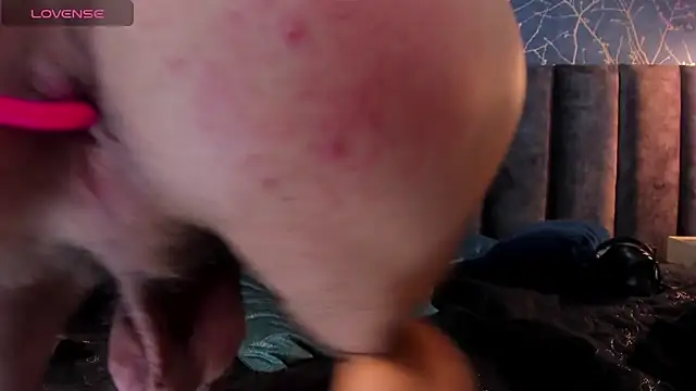 arcangel_harris's cam snapshot