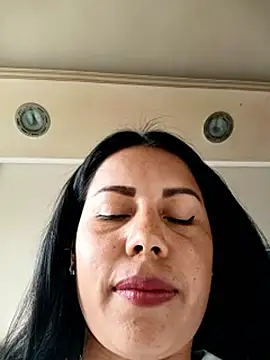 _andrea30 live sex cam