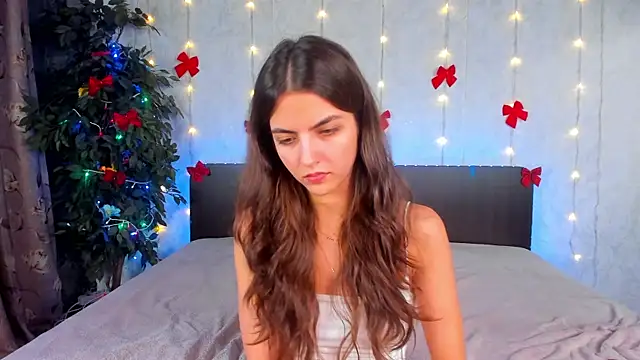 Milana_Crystal_ live sex cam