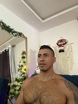 aaroncolombia live sex cam