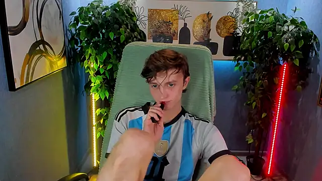 John_Weasley live sex cam