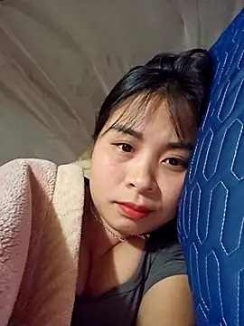 Squirrel-Pear live sex cam