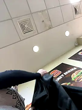 Teya_moon_ live sex cam