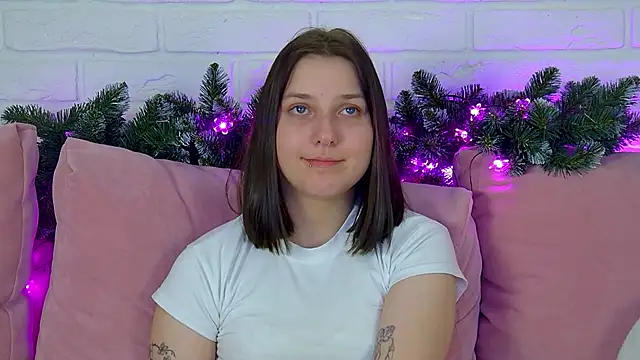 TinnaBurton's cam snapshot