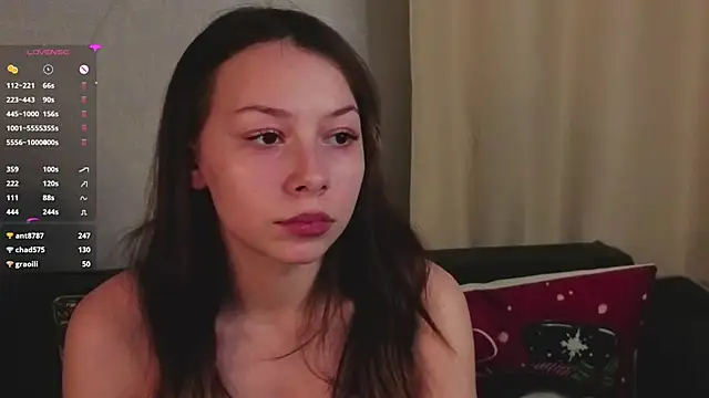 BlushinBloom live sex cam