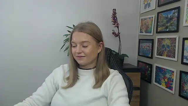 Mysteryerica's cam snapshot