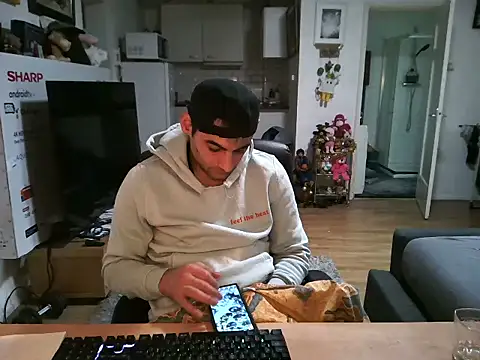 mihaimichael's cam snapshot