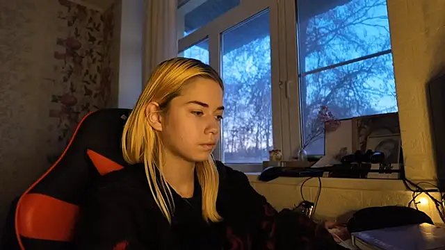 Witching_Moon's cam snapshot