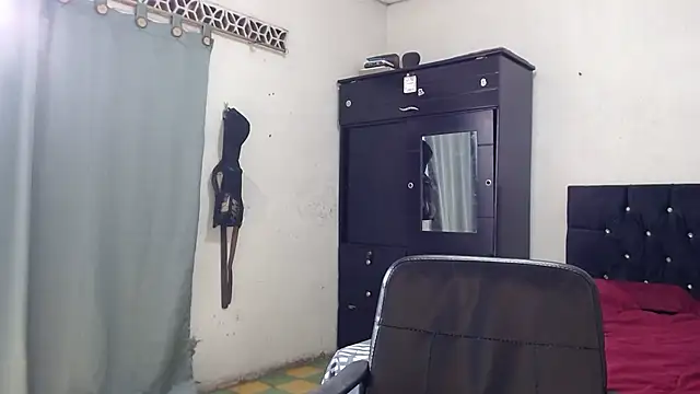 suckmydickbitch97's cam snapshot