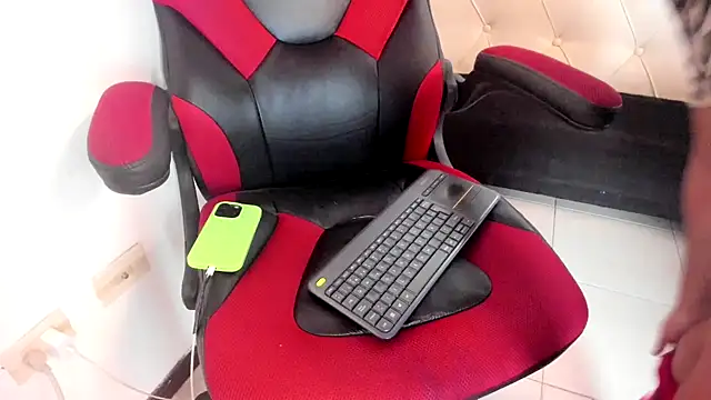 oliver_price1 live sex cam