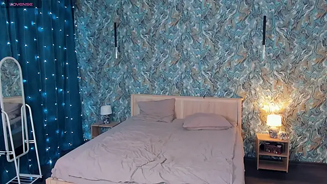 FloraDobb's cam snapshot