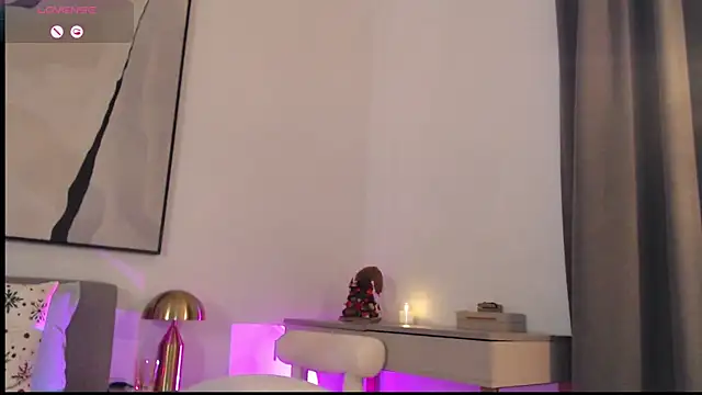 NicoleBrawn's cam snapshot