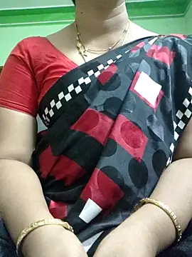 Kerala_Adhya's cam snapshot