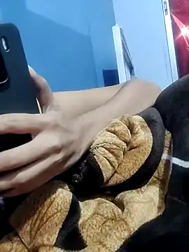 Koziekylie's cam snapshot