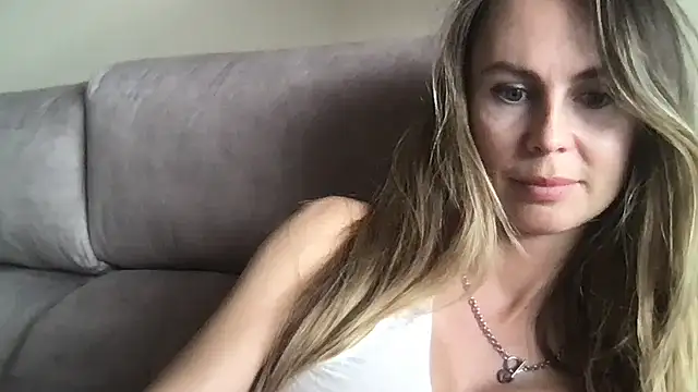 LeMilf's cam snapshot