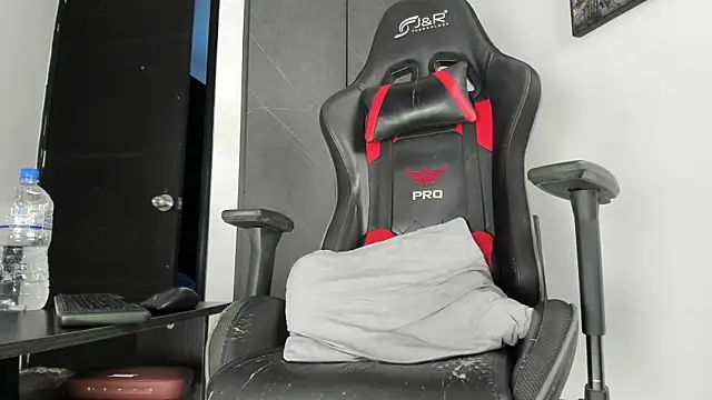 sergiio_mesa27 live sex cam