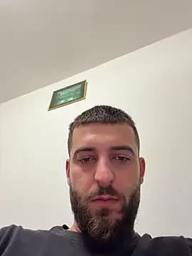 Pablo_Hornyguy95 live sex cam