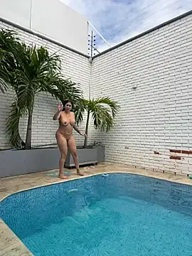 kiim_taaylor live sex cam