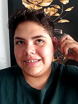 Hailey_Curvy's cam snapshot