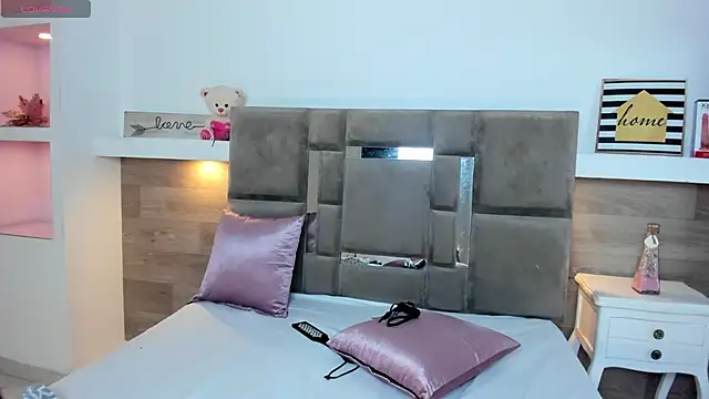 AlissonClare_'s cam snapshot