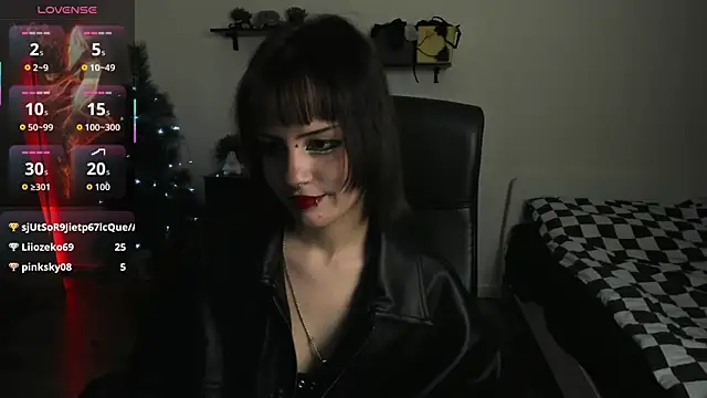 LiyaLuna live sex cam