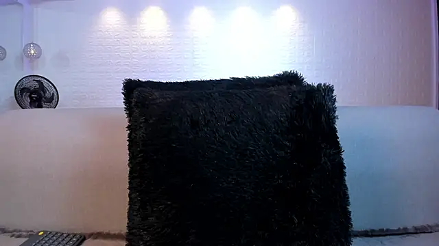 violet_scott's cam snapshot