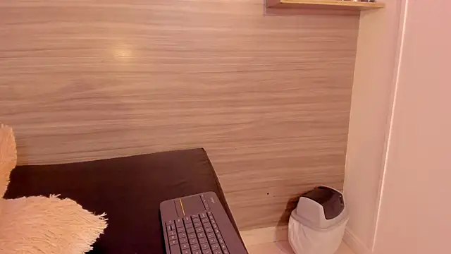 Taylor_walton's cam snapshot