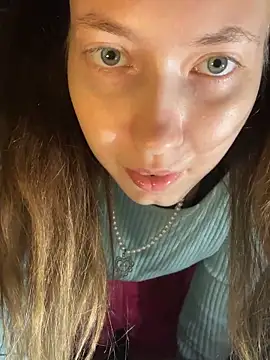 Holy_Poly's cam snapshot