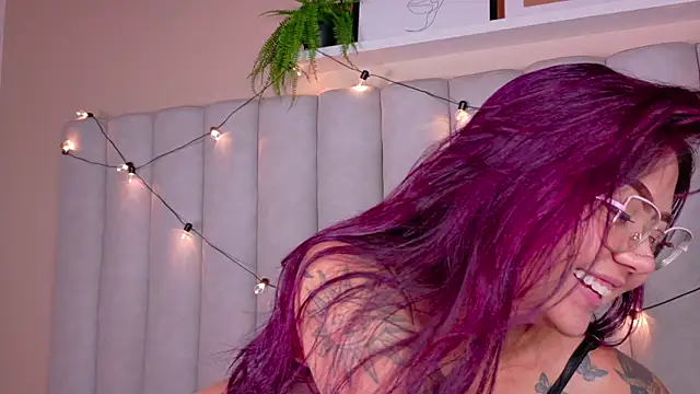 alaia-rogers's cam snapshot