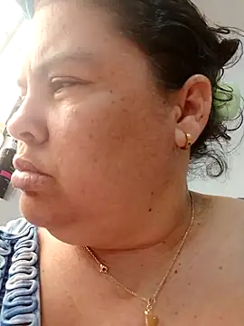 yaneth_'s cam snapshot