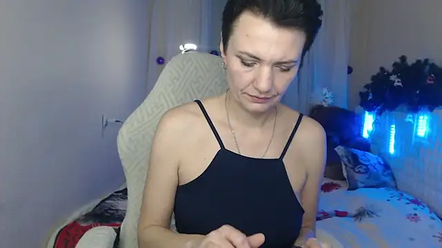 AvaSaturnian's cam snapshot