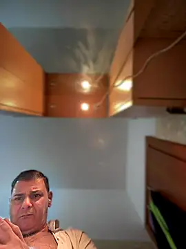 SecretlyDD's cam snapshot