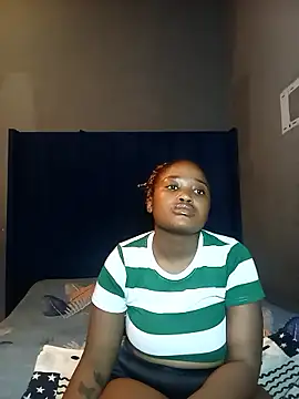 FREAKBARBIE02's cam snapshot