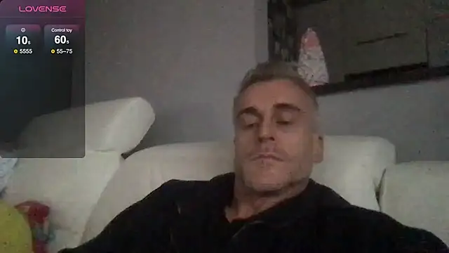 Axl_hot's cam snapshot