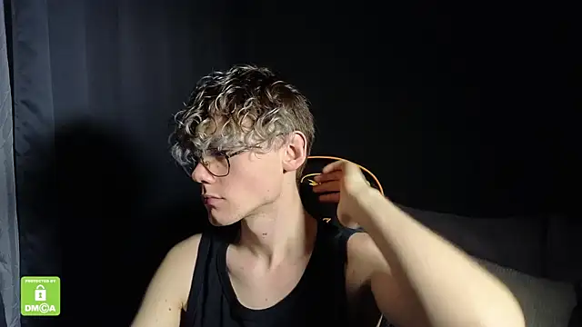 Keytaro live sex cam