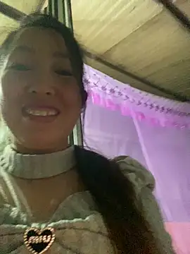 Huong-Ly's cam snapshot