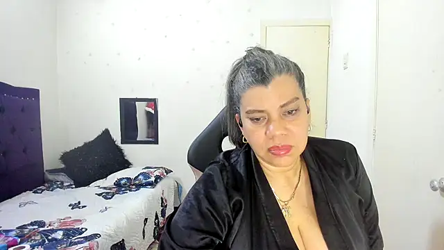 vikyadams's cam snapshot