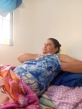 yaneth_'s cam snapshot