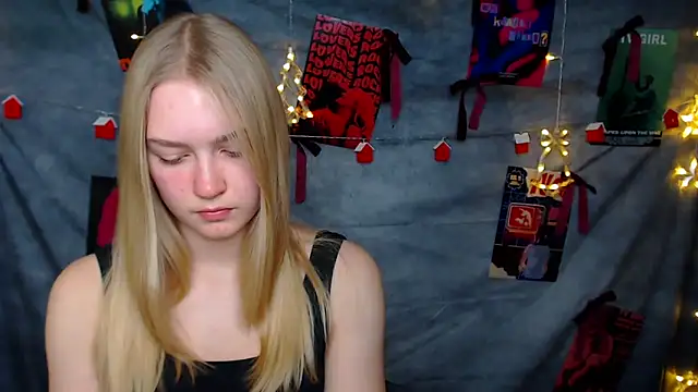 MademoiselleCl's cam snapshot