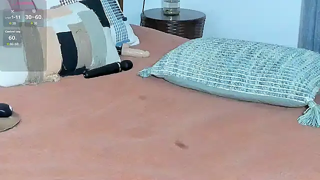 Christine_35's cam snapshot