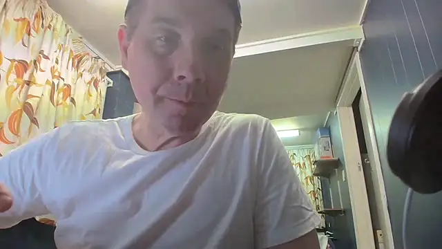 tilobinder live sex cam