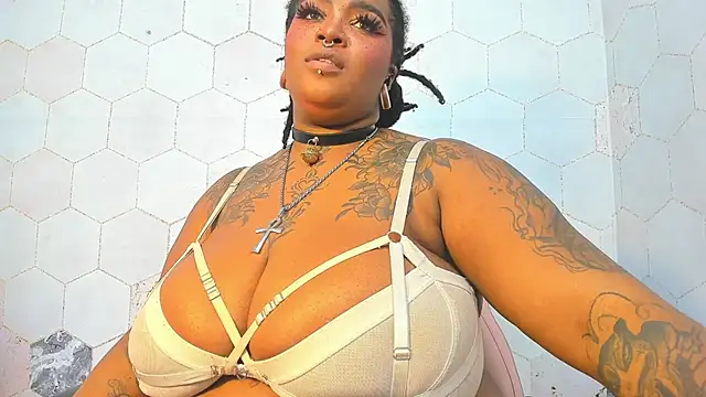 Anaa_Fuentess's cam snapshot