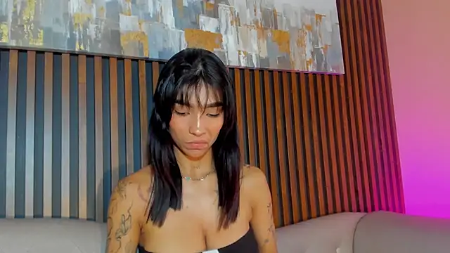 LauraAristizabal's cam snapshot