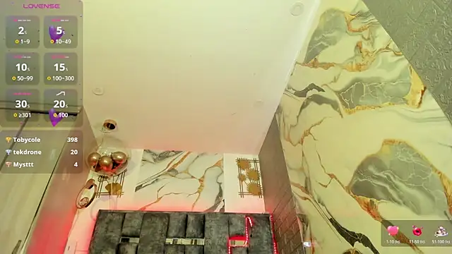 zandra_milf_'s cam snapshot