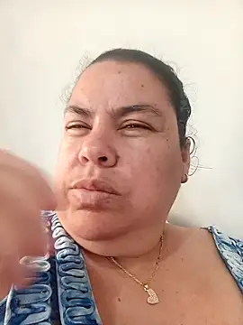 yaneth_'s cam snapshot