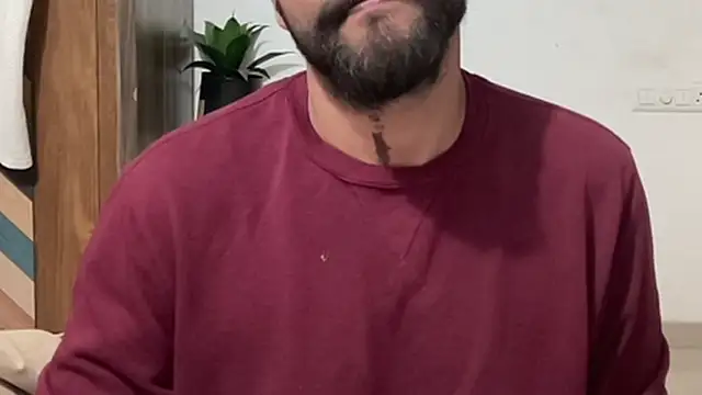 MakeMeAwareAah's cam snapshot