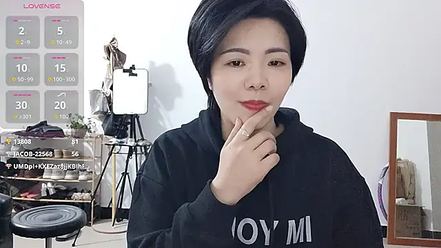 Lulu-uu live sex cam