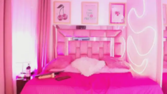 Sophieh_Sweet's cam snapshot