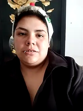 Hailey_Curvy live sex cam