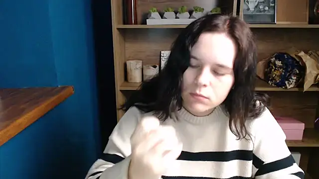 mini_girly's cam snapshot